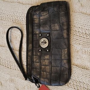 Relic 'Prescott Mini' wristlet